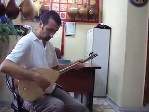 Güngör Saz Evi Bete Bağlama Seri no:9