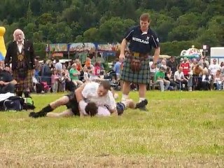 Highland Games - Wrestling