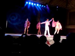 soiree cabaret " paris folie " à st geniez !!!!