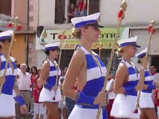 LA FERIA DE DAX .. Au défilé, la RUSSIE en beauté