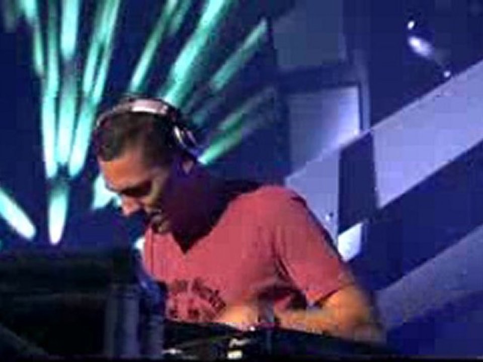 Dj Tiesto - Traffic 1920x1088 Hd mrtsirinler