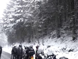 arrivée au col sous la neige  en 2005