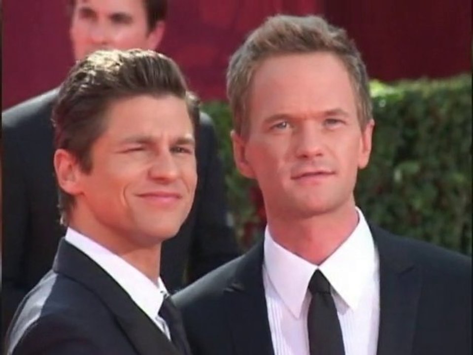 SNTV - Neil Patrick Harris to father twins