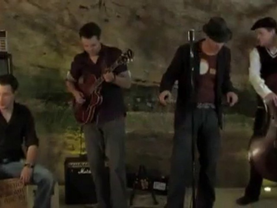 Peter Schaefer - Actor out on loan [Musicvideo]