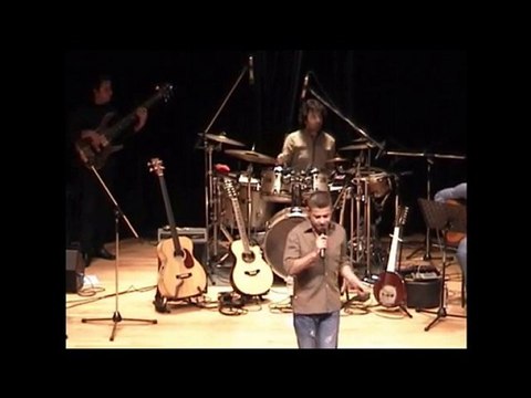 İstanbul......(Levent Yüksel unplugged Koç Ünv.2006)