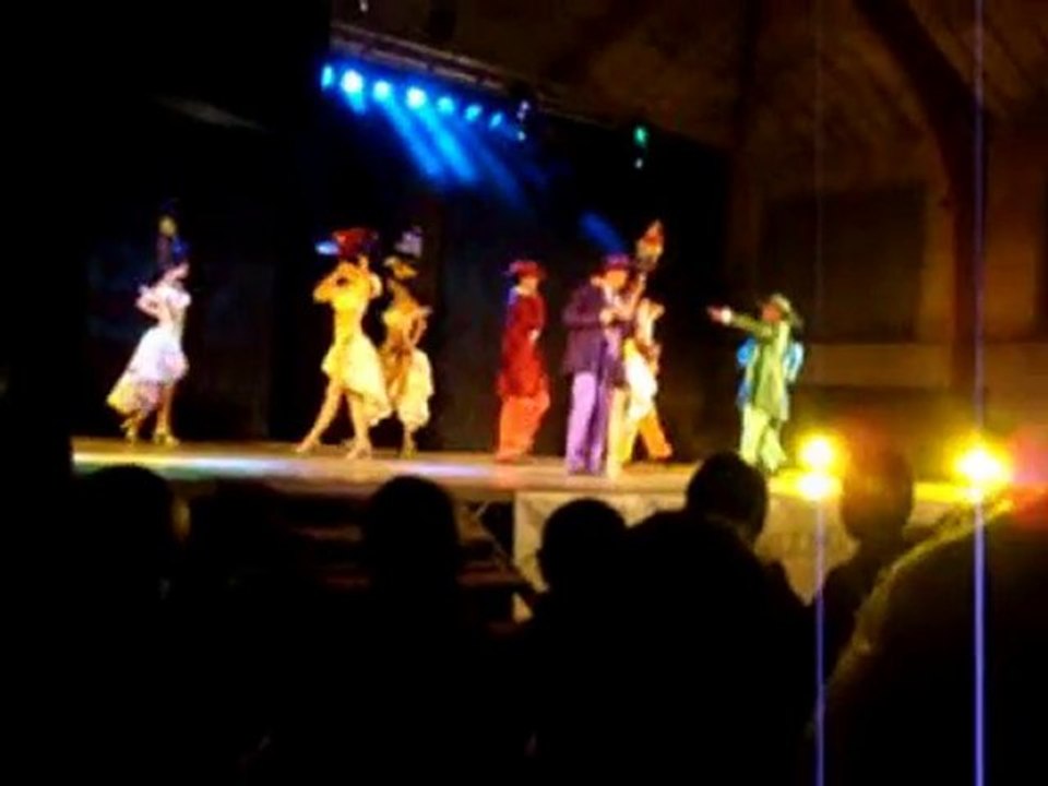 soirée cabaret " paris folie " à st geniez !! (suite)