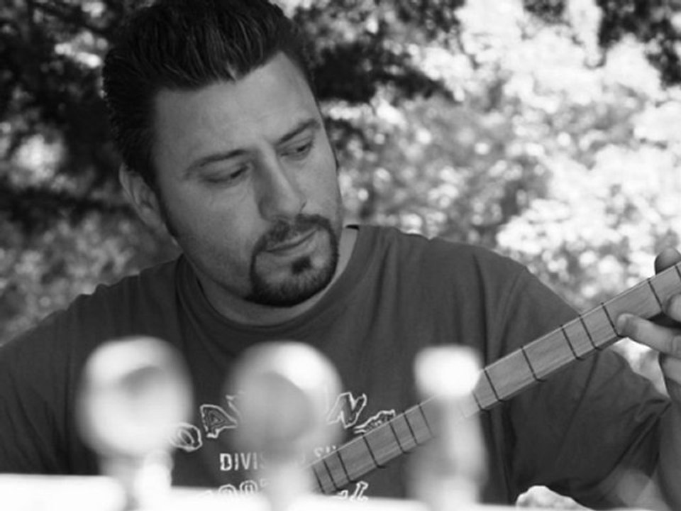 ÇEŞMİ SİYAHIM...Bağlama & Yorum : Ali ELİBÜYÜK