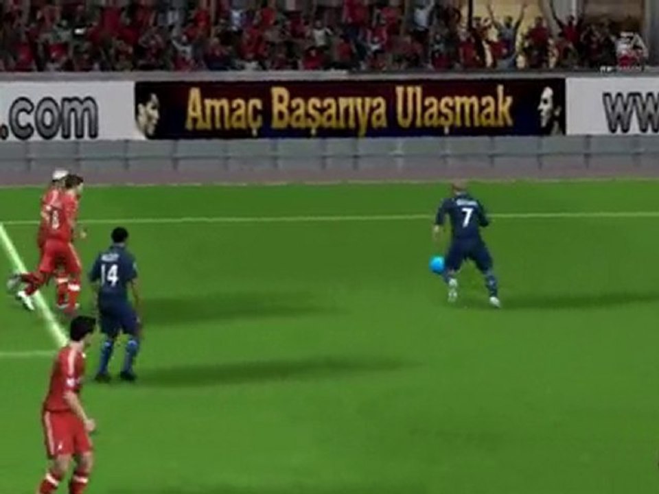 Arshavin - Beckham İş Birliği