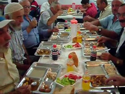 Mustafa Bıyıklı - İftar Yemeği