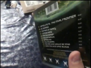 Deballage The Final Frontier D'IRON MAIDEN