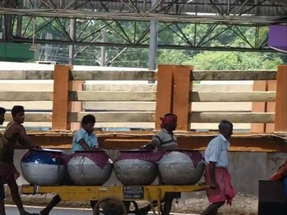 howrah train station