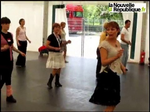 Quelques pas de country au festival Darc de Châteauroux