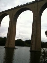 Thibaut fait le grand saut ... à l'élastique