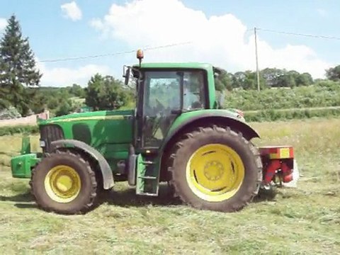 John deere 6520 et faucheuse kuhn