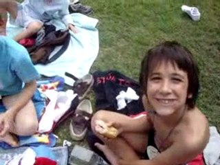 Souvenirs d'été 2010 : Les enfants explorent le passé, le présent et le futur 🌞