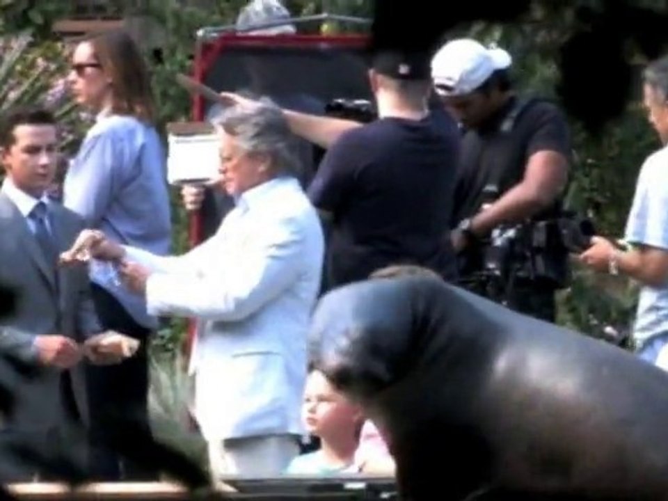 SNTV - Exklusiv: Douglas hat Krebs