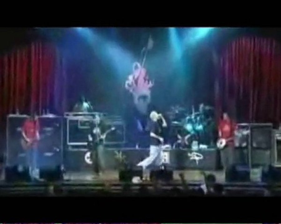 Pushing me away live at House of Blues LINKIN PARK