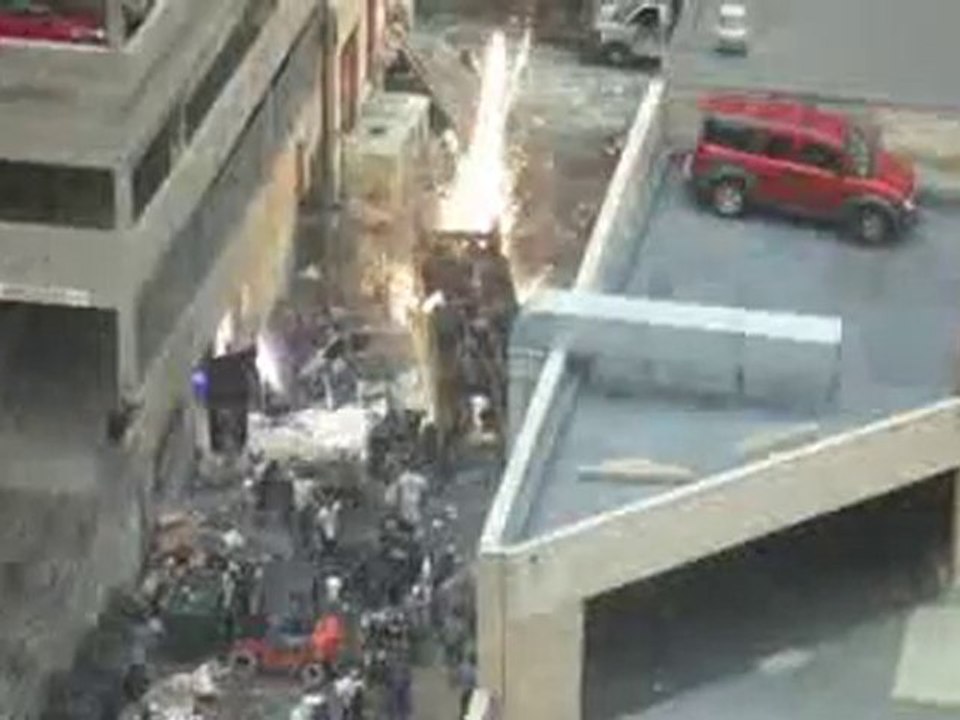 Transformers 3 filming 17 aout 2010 Shia LaBeouf and Rosie