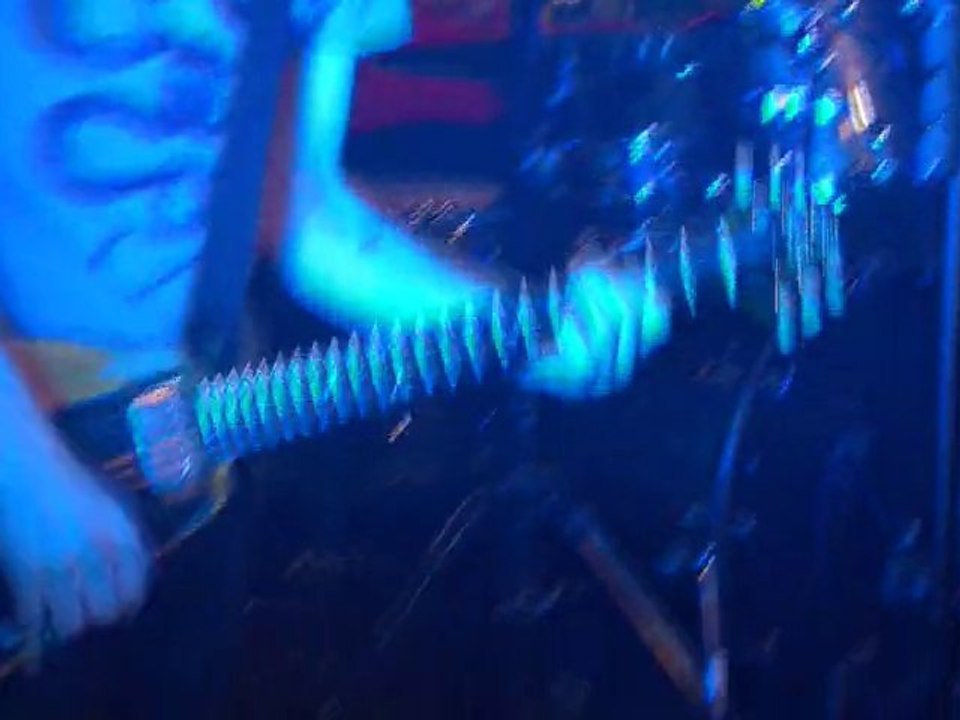 iConcerts - Ash - Burn Baby Burn (live)