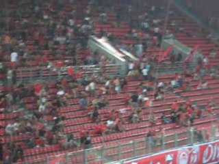 Εξέδρα - Ολυμπιακός-Ντεπορτίβο-RedPlanet.gr