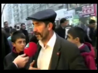 Mikrofon gören masum köylü