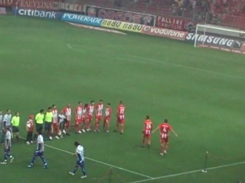 Η είσοδος των δύο ομάδων - RedPlanet.gr