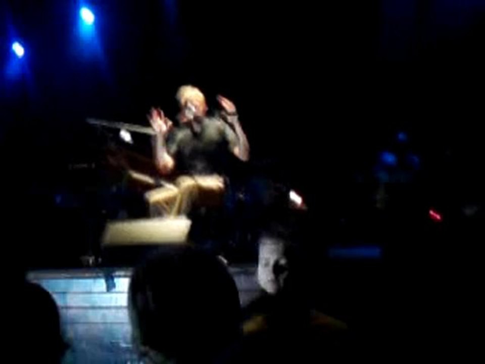 08 INTRO TO ME AND THE MOON