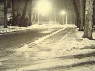 Creepy Ghost Photo Fort Sheridan & get me back to Chicago!