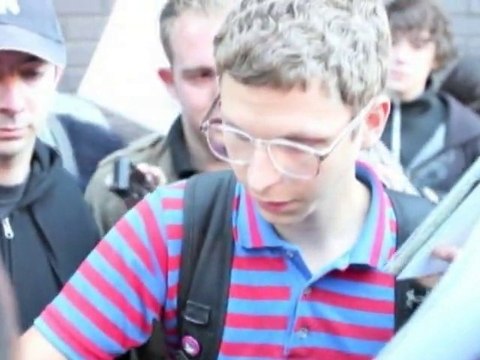 SNTV - Splash Celebrity News Beat