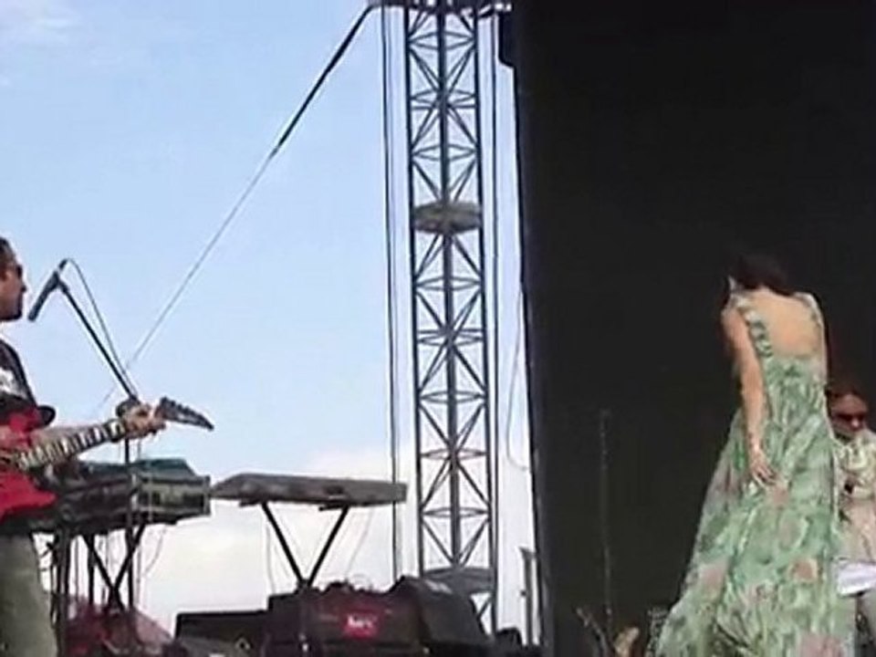 Nil Karaibrahimgil Rize Ovit Konseri Beni Prenses sanıyor