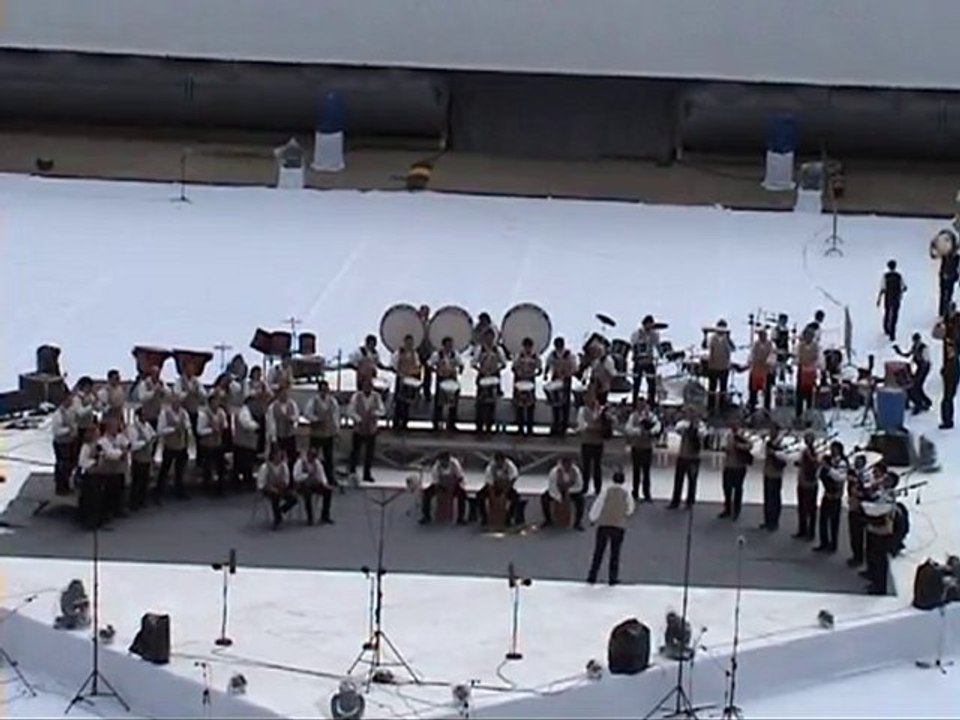 Bagad Quic-en-Groigne Lorient 2010