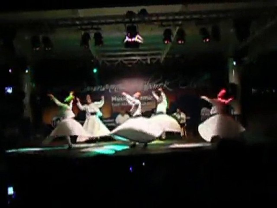 Turquie - Danse des derviches tourneurs