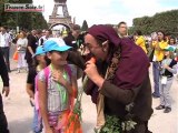 Les “oubliés des vacances” font la fête à Paris
