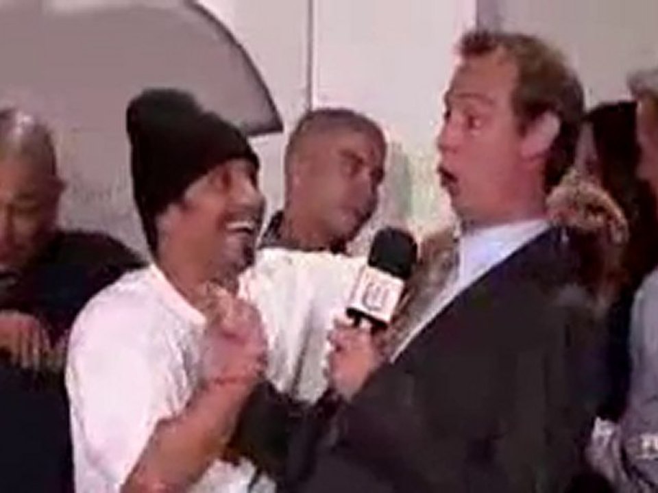 MADtv - Nacho Hernandez at Apple Store