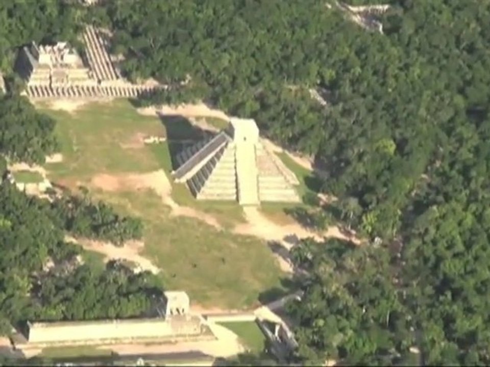 Reportour : En direct, Survol de Chichen Izta au Mexique