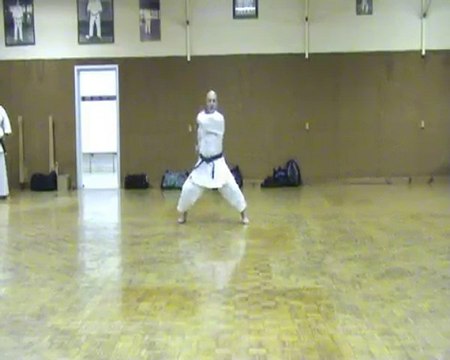 karaté self-défense kobudo krav-maga Draguignan club Léo Lagrange Philippe Bouvier kata3 heïan sandan