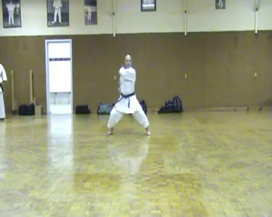 karaté self-défense kobudo krav-maga Draguignan club Léo Lagrange Philippe Bouvier  kata3 heïan sandan