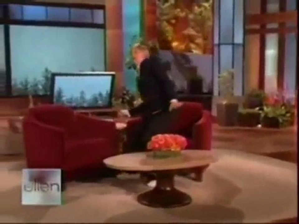 Ellen DeGeneres & Portia de Rossi Peanuts 2