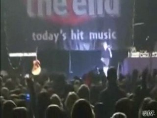 Justin Bieber Hit With Water Bottle HOT