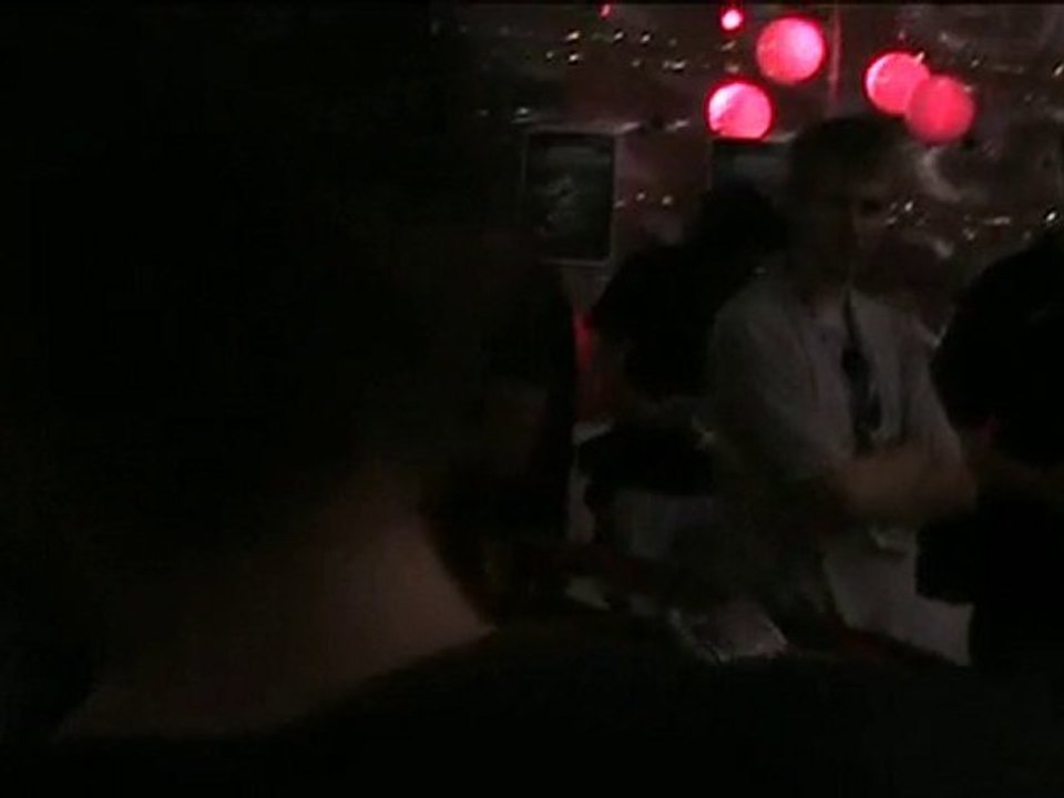 Konsolen-news.net: Gamescom 2010 Flugdrohne