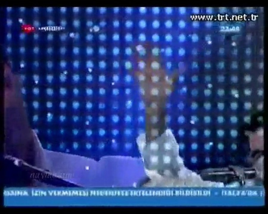 12 Uğur Işılak Gözlerime perdeyim Yeni şeyler söylemek TRT