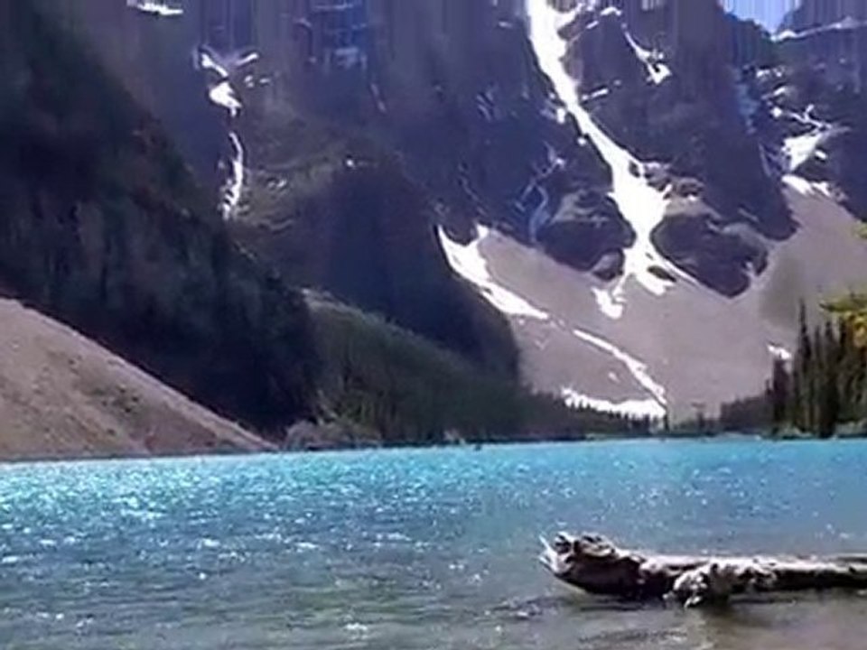The Awe-Inspiring Lake Louise and Lake Moraine