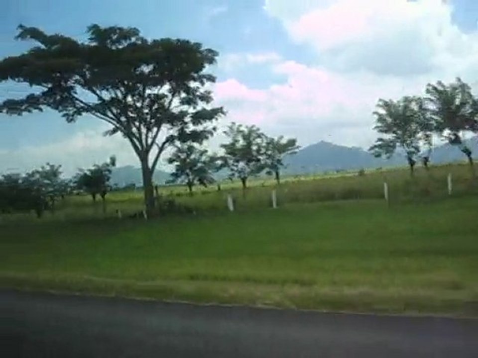 CUBA : sur la route menant à Vinales