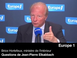 Valls: "Nicolas Sarkozy joue avec le feu"