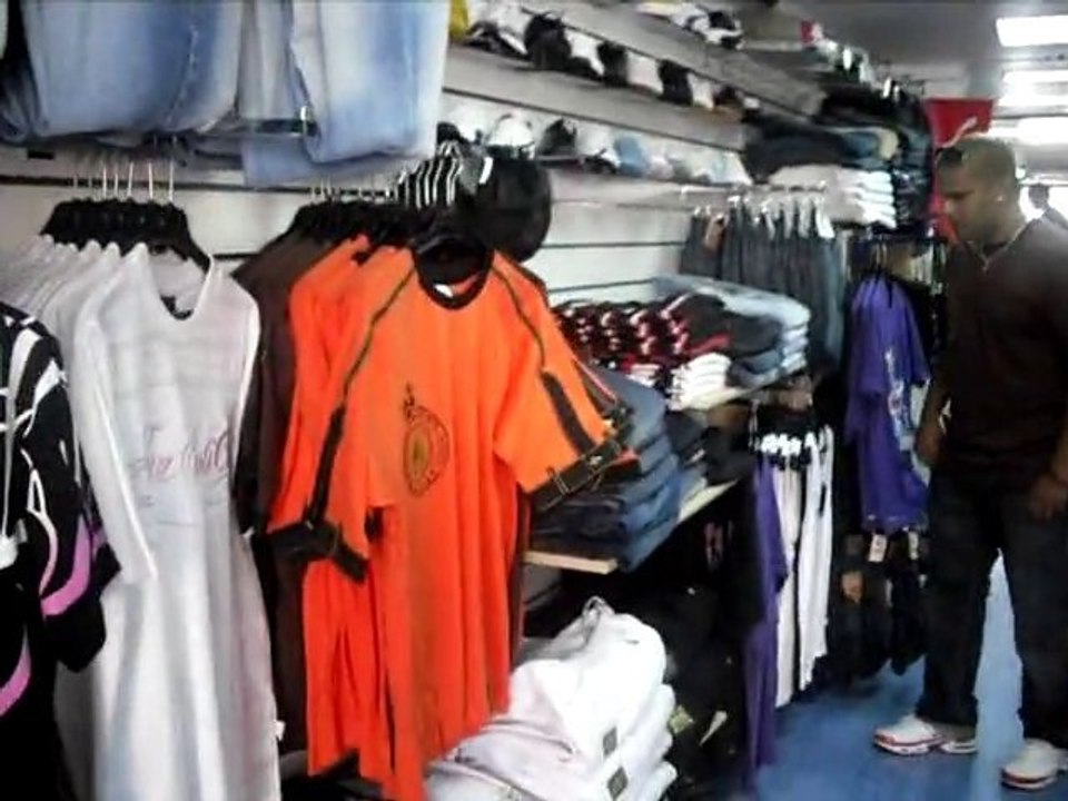 WAZAL 2010 VENDU AU MAGASIN FOOLECK 13 RUE ST JACQUES