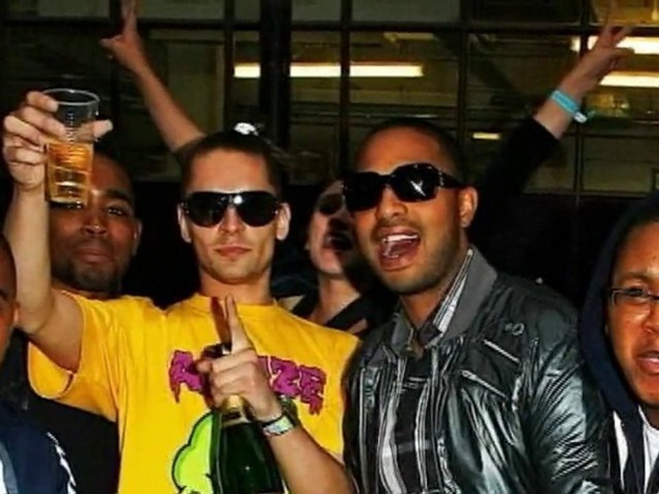 SNTV - Splash Celebrity News Beat