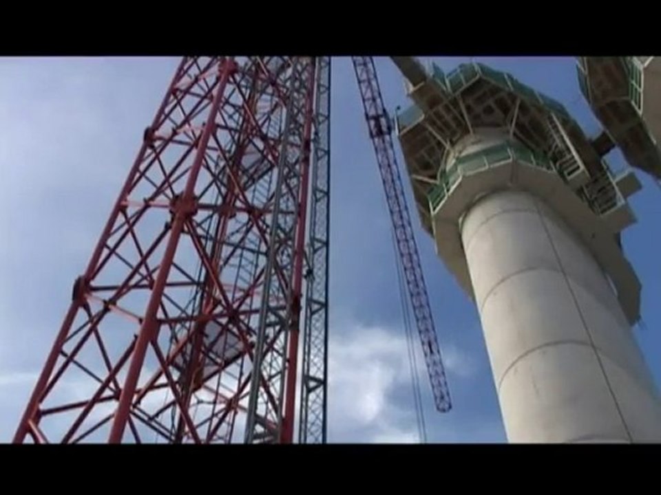 Pont Gustave Flaubert - Des fondations aux pylônes