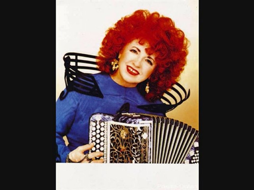 Gérald Dahan serbise Yvette Horner