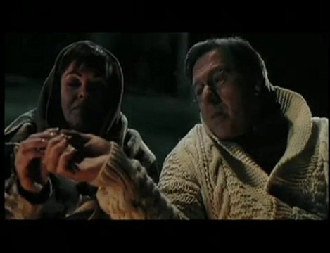 Les Invasions Barbares [2003] - Movie Trailer - Omifast
