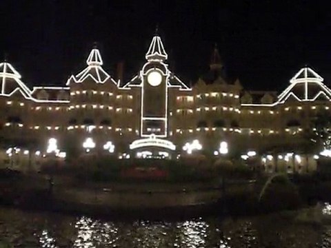 Disneyland Paris - Disneyland Hotel